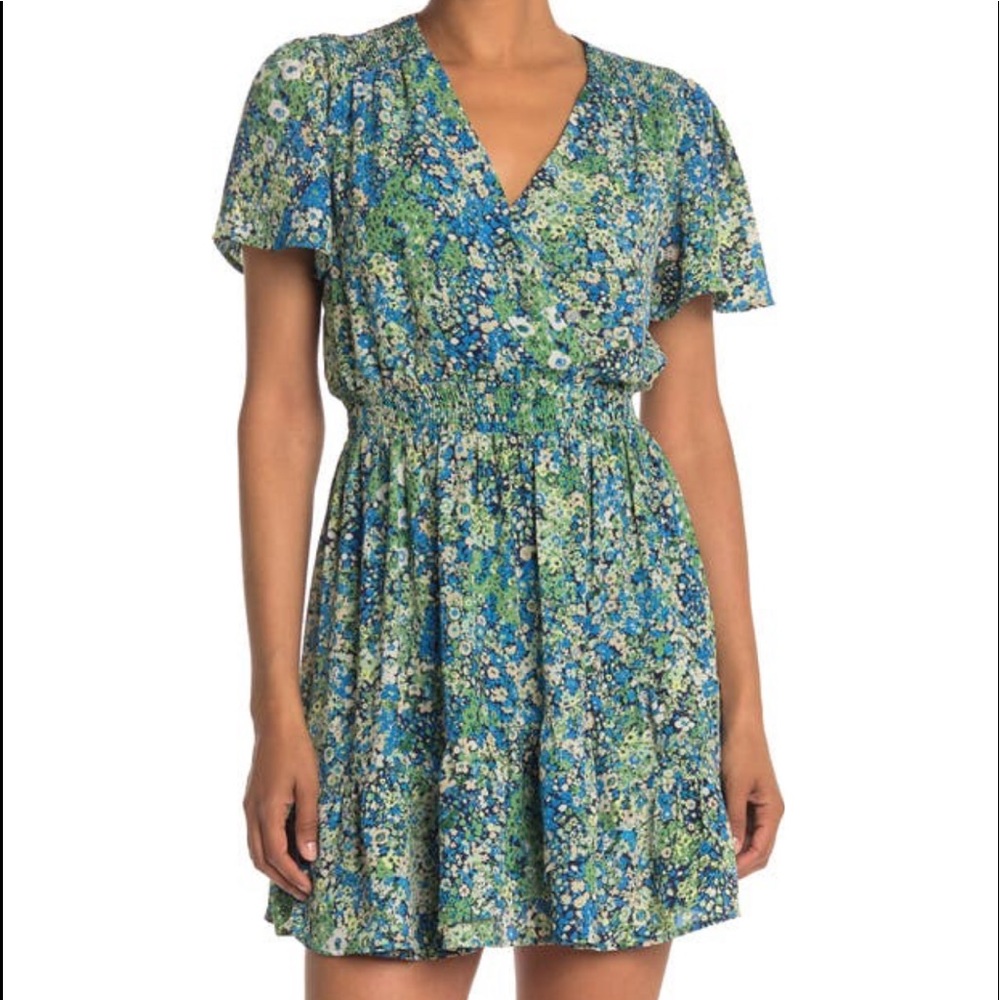 Green & blue Floral smocked Mini/midi dress. Size XL. Excellent condition.
